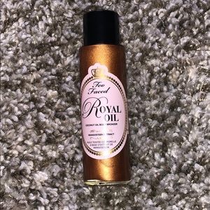 Too Faced Royal Oil Body Bronzer